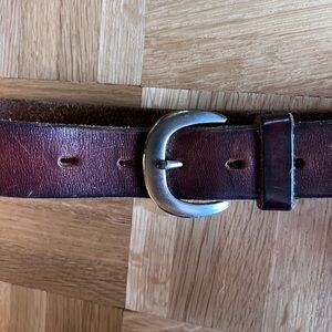 Vintage Gap “contour” Belt with Silver Buckle